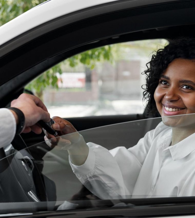 Certified driving school student in Pointe-Claire — Ecole Unity SAAQ courses.